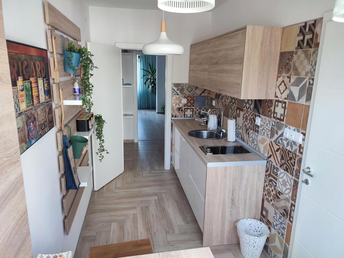 Apartman Lena Appartement Tuzla Buitenkant foto