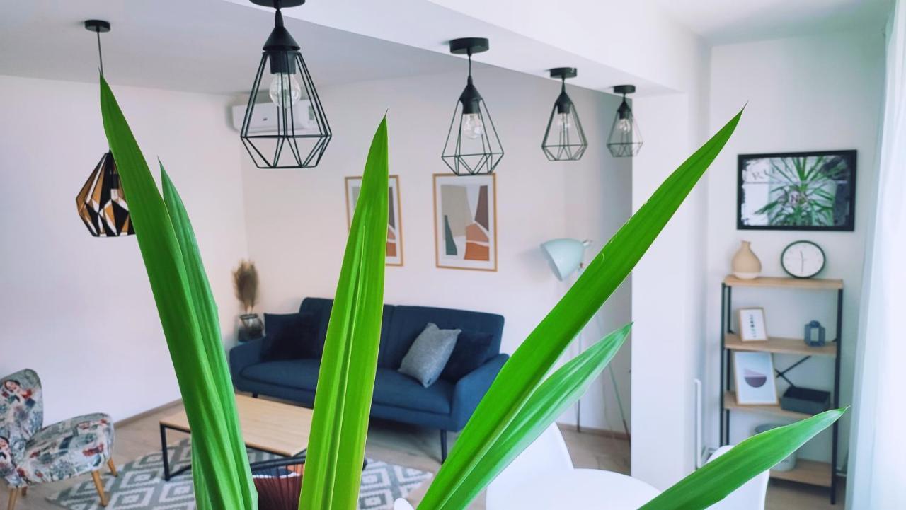 Apartman Lena Appartement Tuzla Buitenkant foto