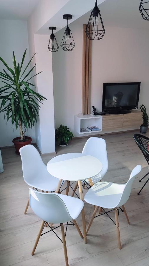 Apartman Lena Appartement Tuzla Buitenkant foto