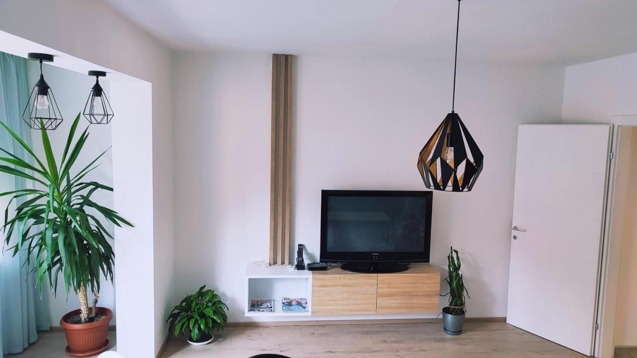 Apartman Lena Appartement Tuzla Buitenkant foto